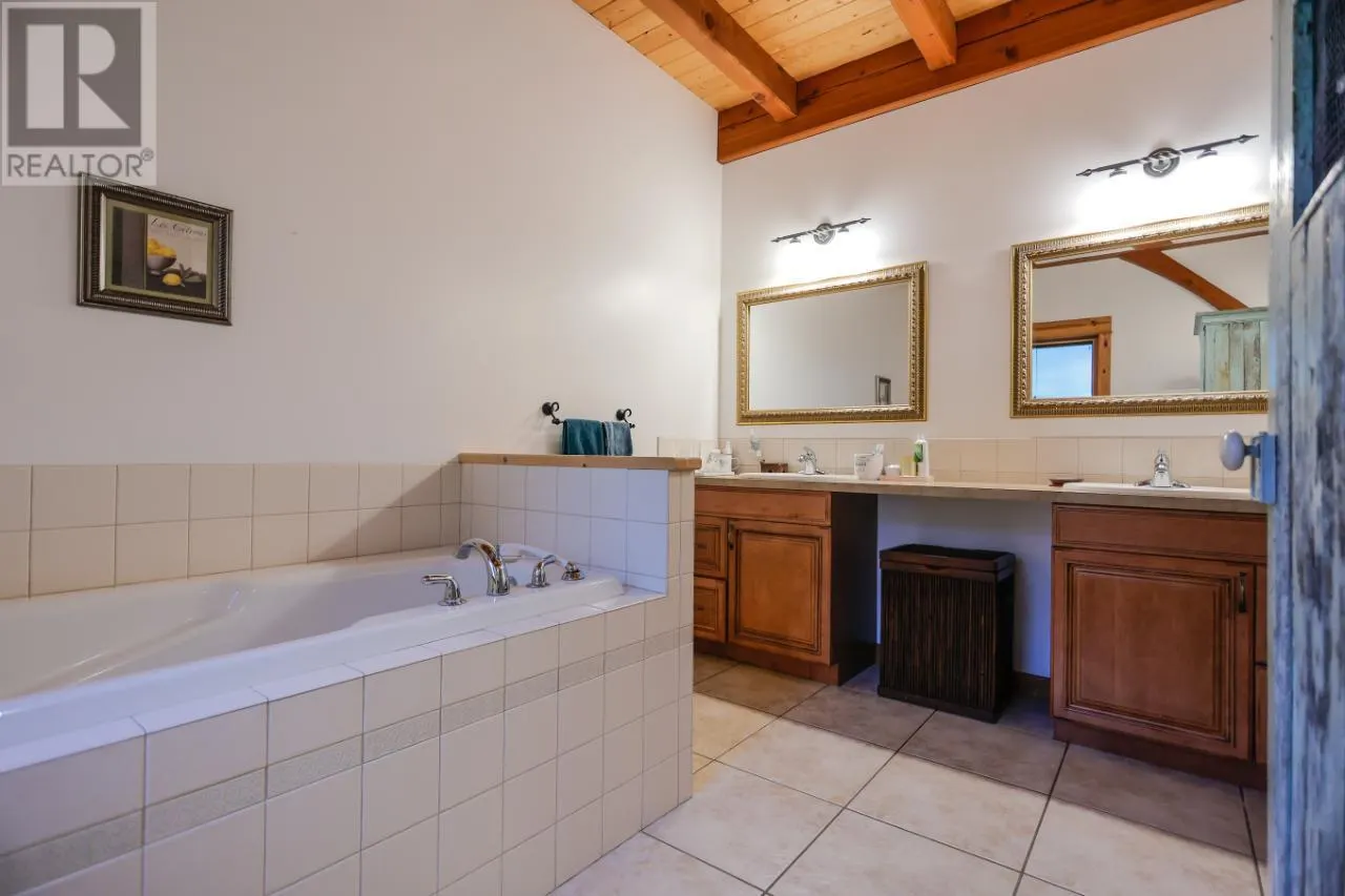 3179 Heddle Road