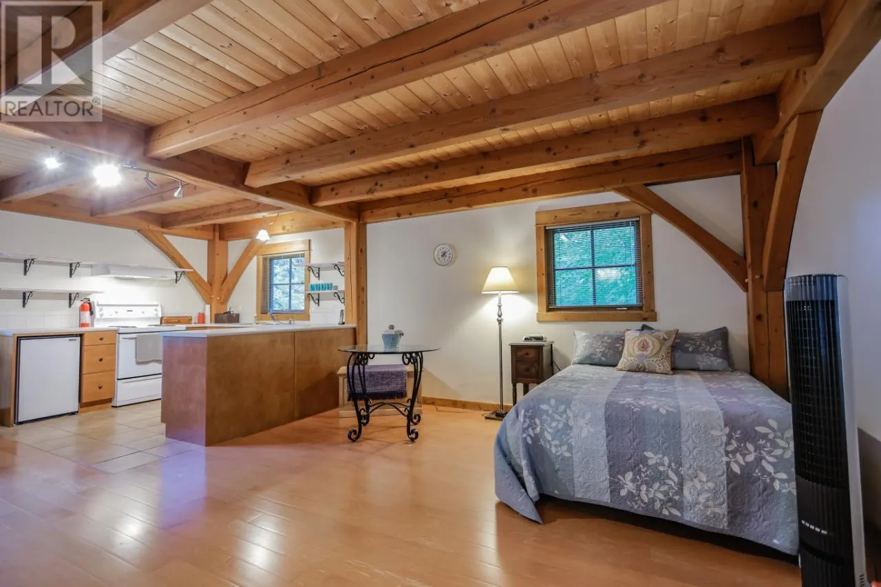 3179 Heddle Road