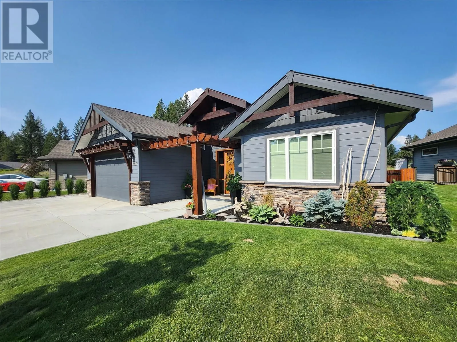 1889 FOXWOOD Trail
