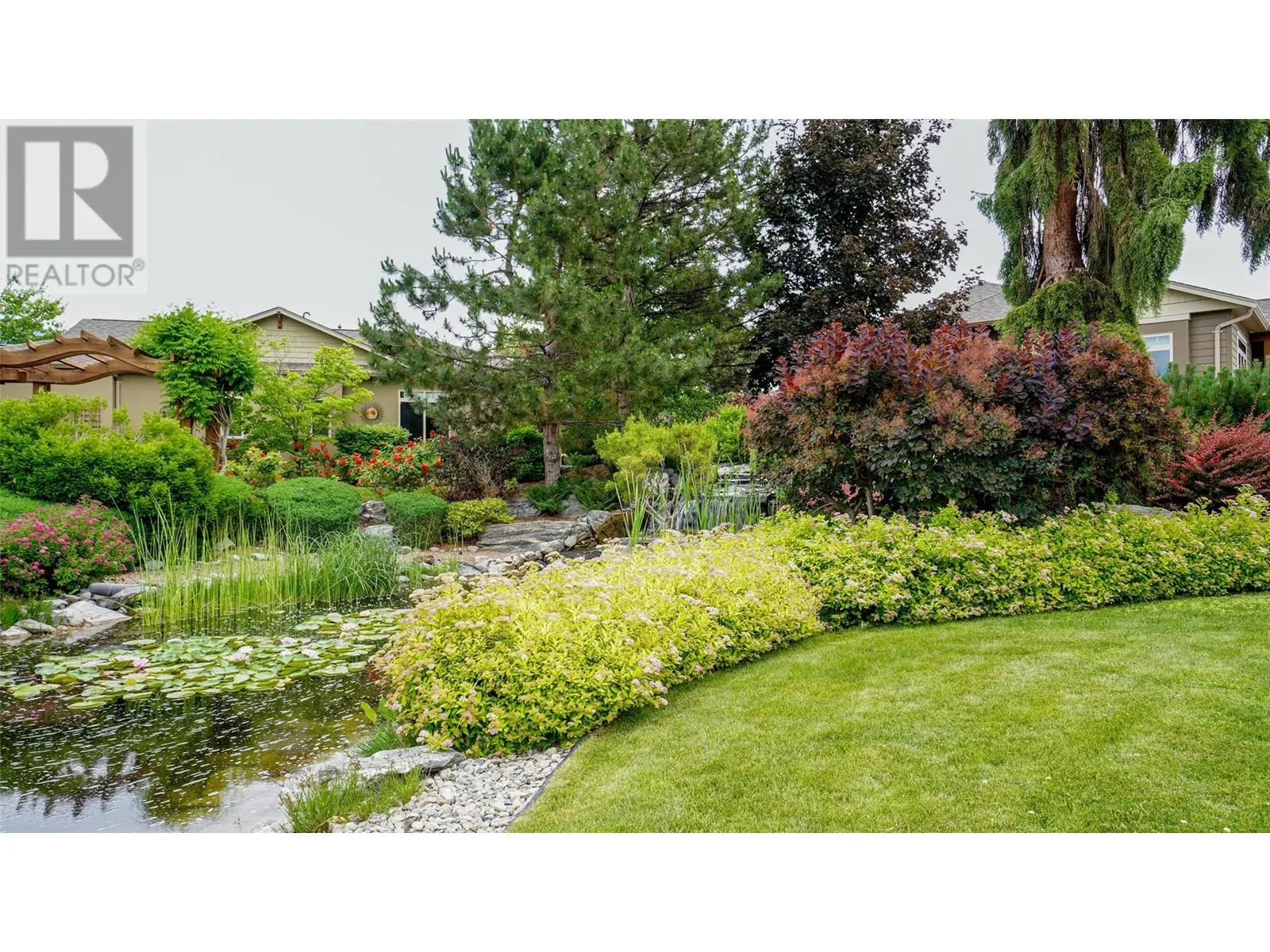 6833 MEADOWS Drive Unit# 7