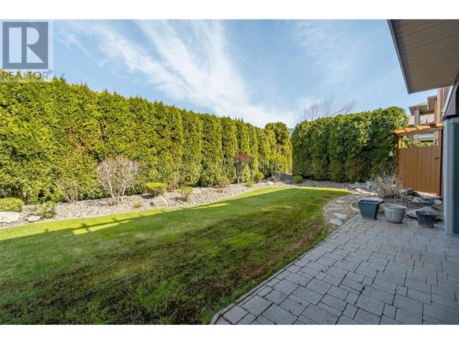 6833 MEADOWS Drive Unit# 7