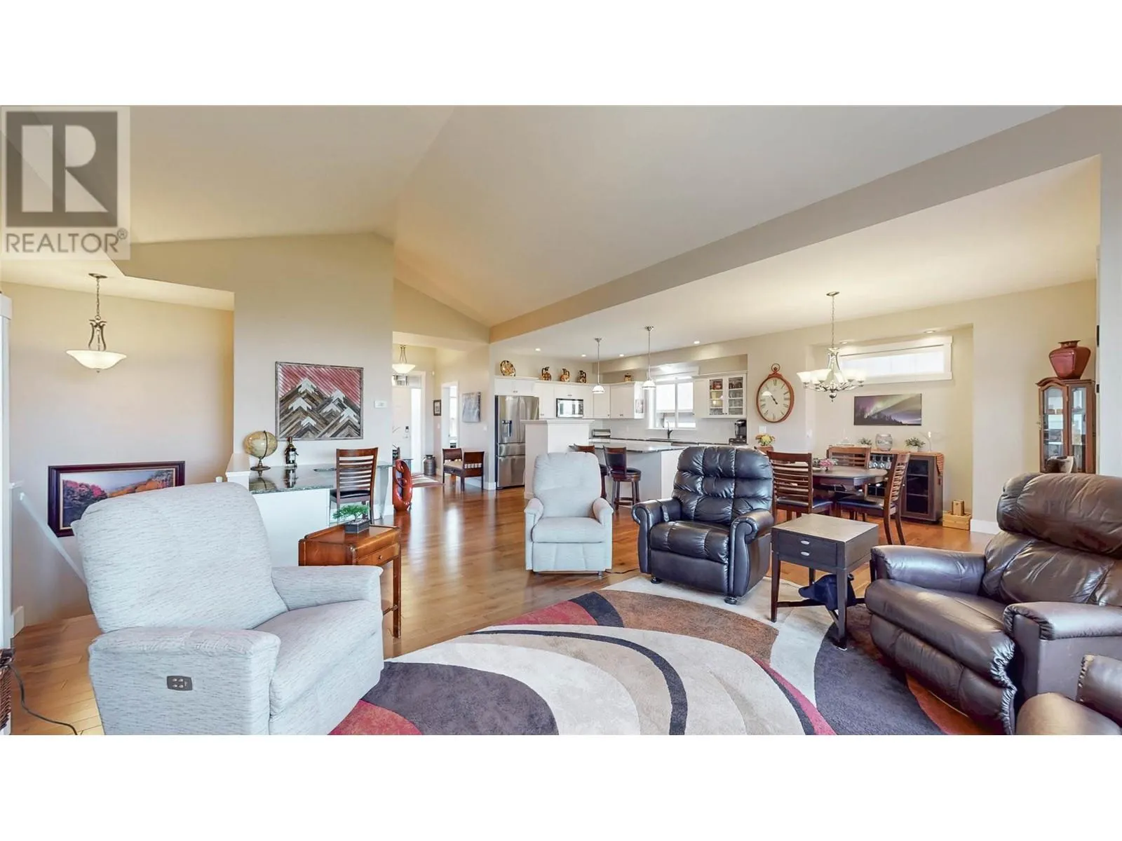 6833 MEADOWS Drive Unit# 7
