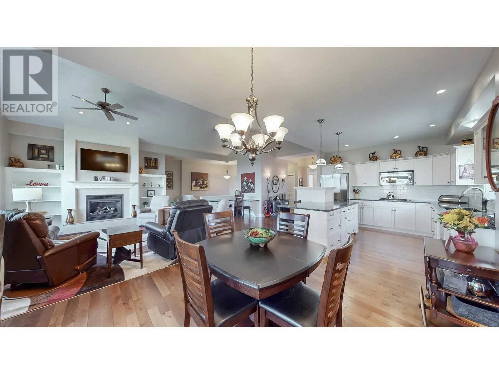 6833 MEADOWS Drive Unit# 7