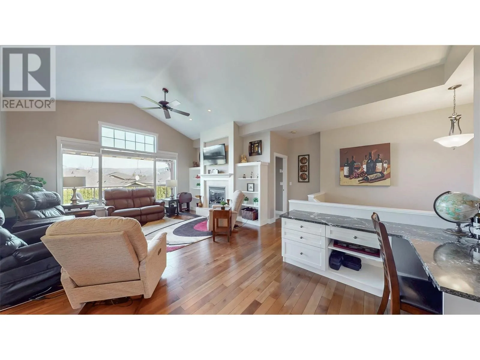 6833 MEADOWS Drive Unit# 7