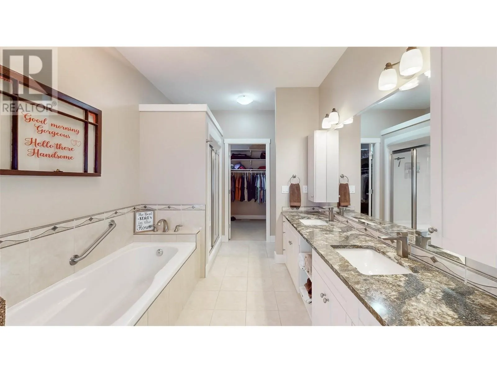 6833 MEADOWS Drive Unit# 7