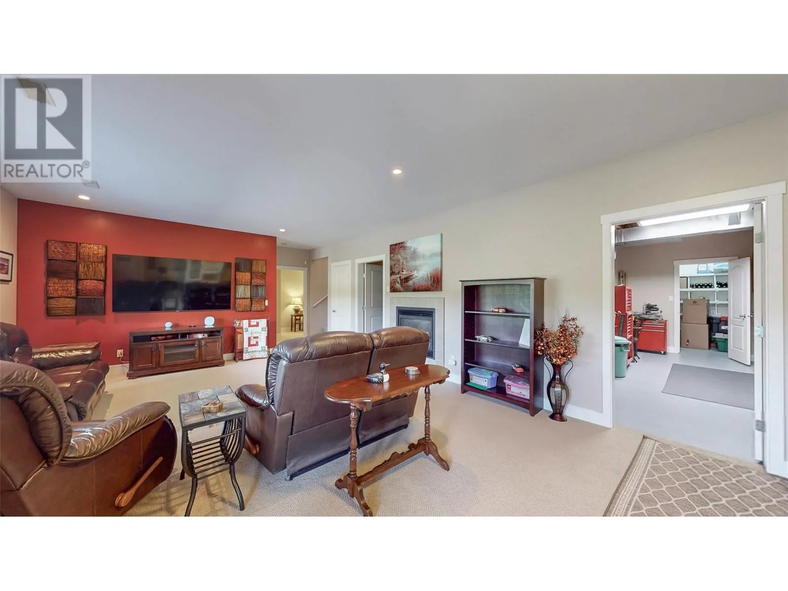 6833 MEADOWS Drive Unit# 7