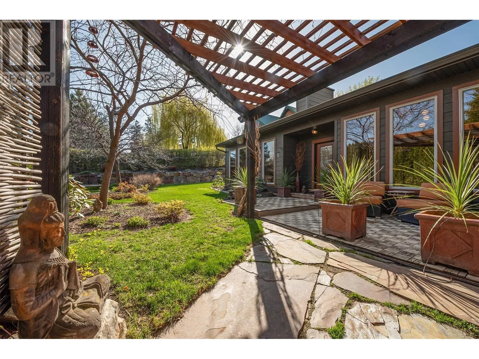 5259 Chute Lake Road