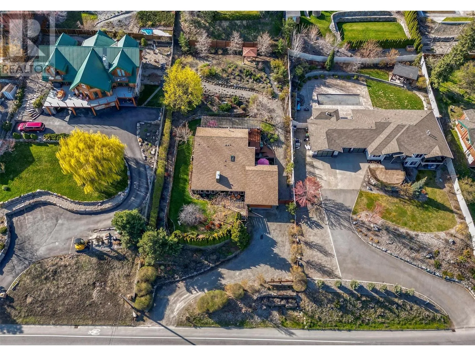 5259 Chute Lake Road