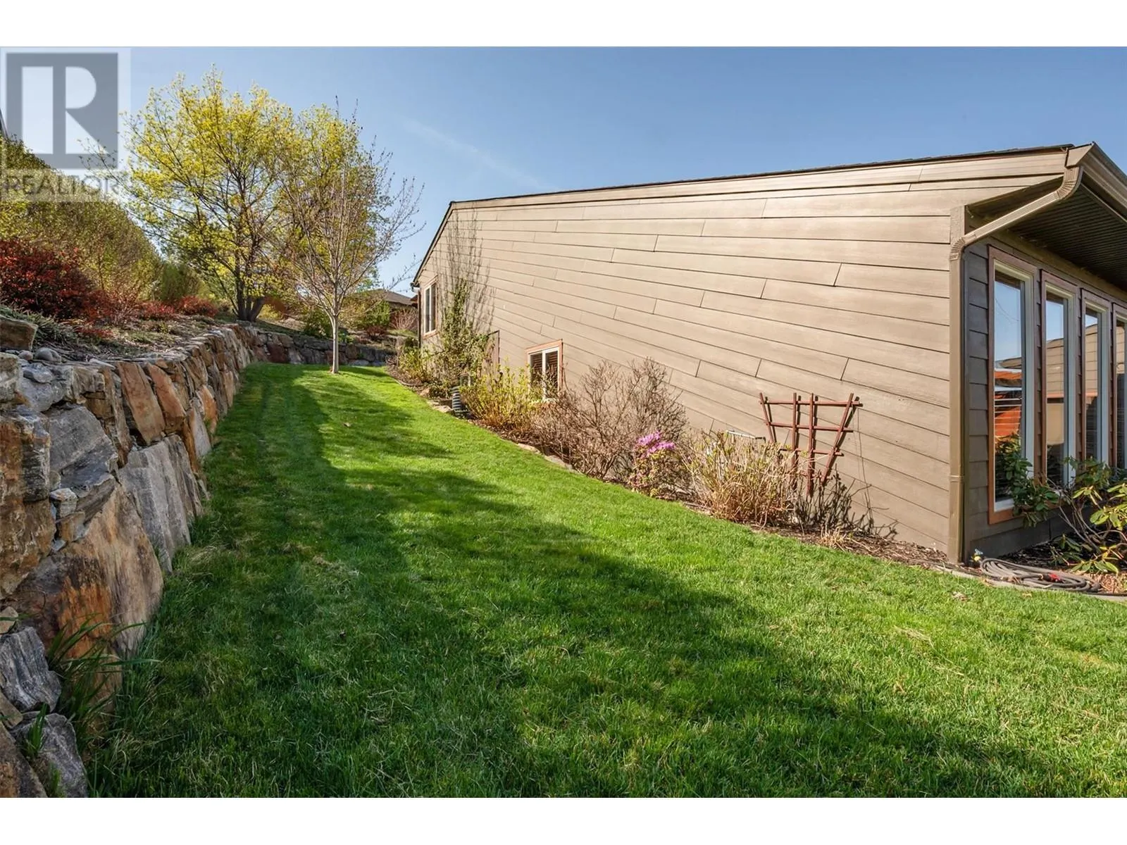 5259 Chute Lake Road