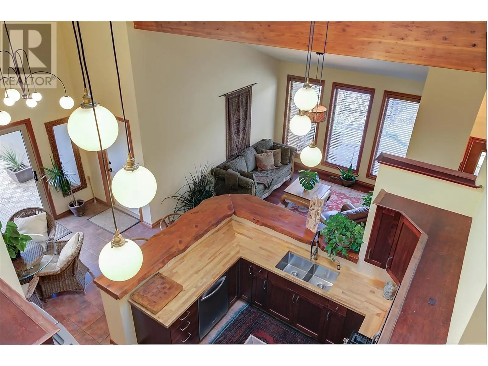 5259 Chute Lake Road