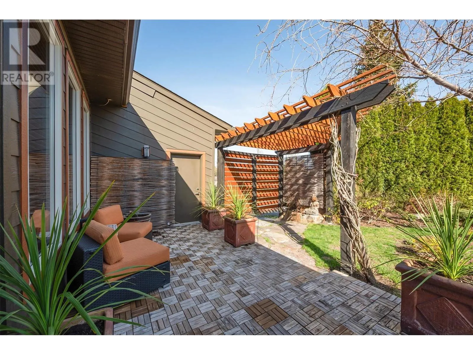 5259 Chute Lake Road