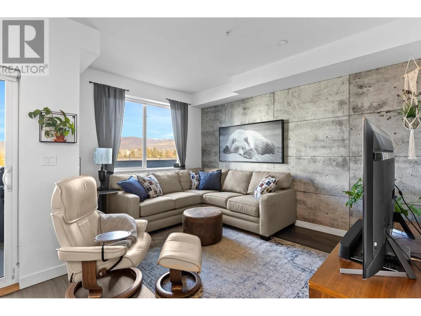 3630 Mission Springs Drive Unit# 404