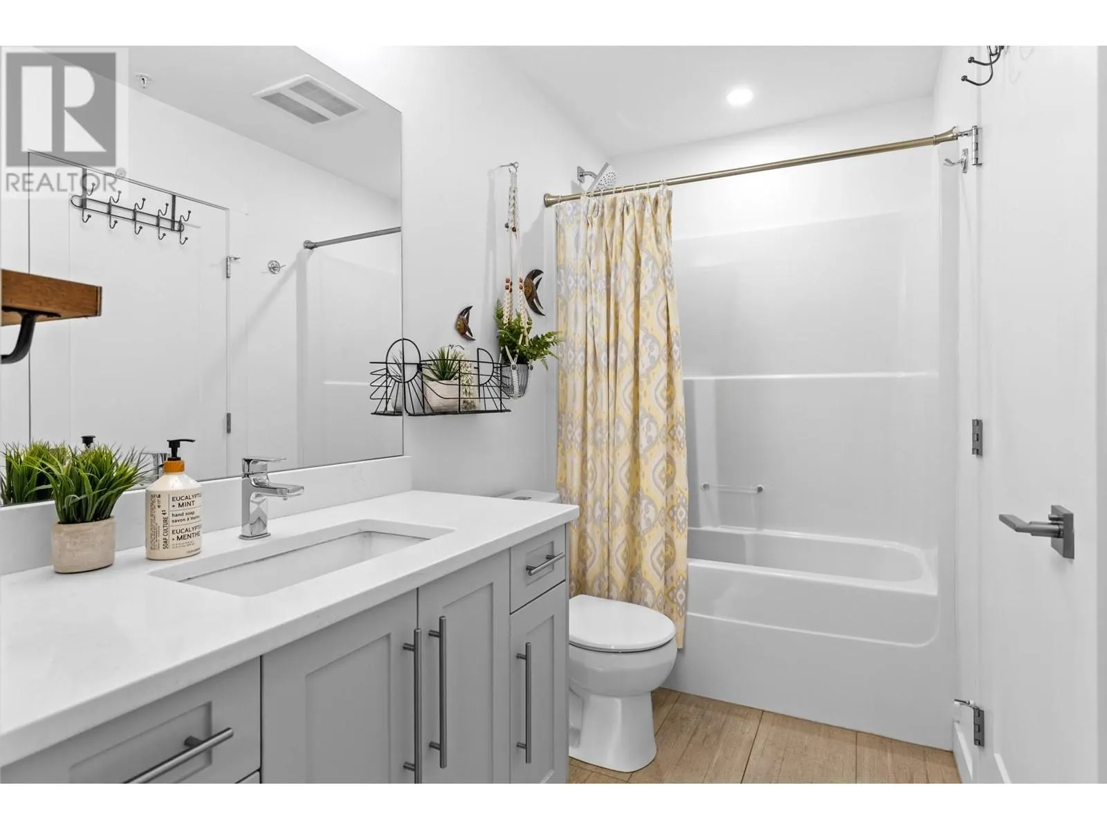 3630 Mission Springs Drive Unit# 404