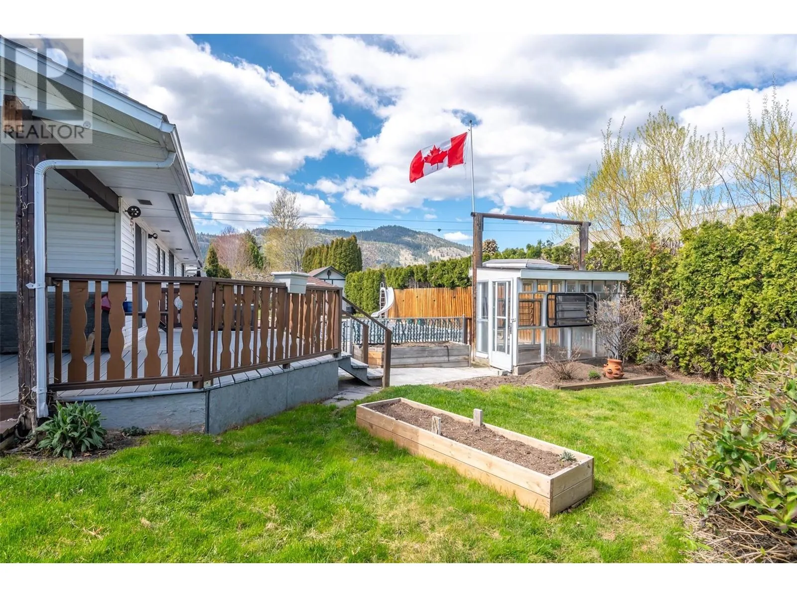 9538 Robson Crescent