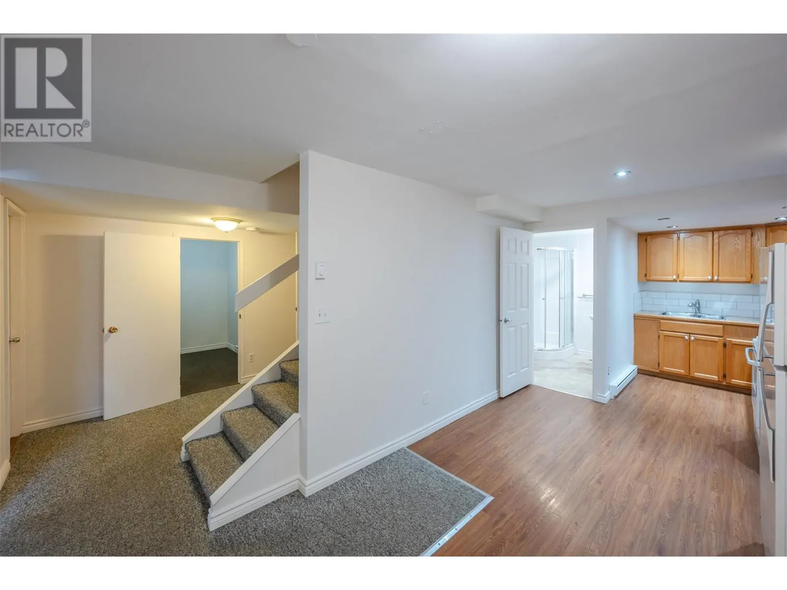 9538 Robson Crescent