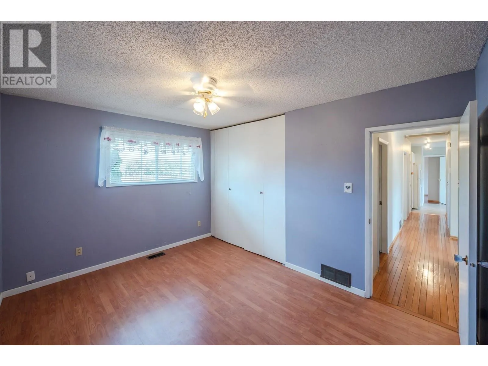 9538 Robson Crescent