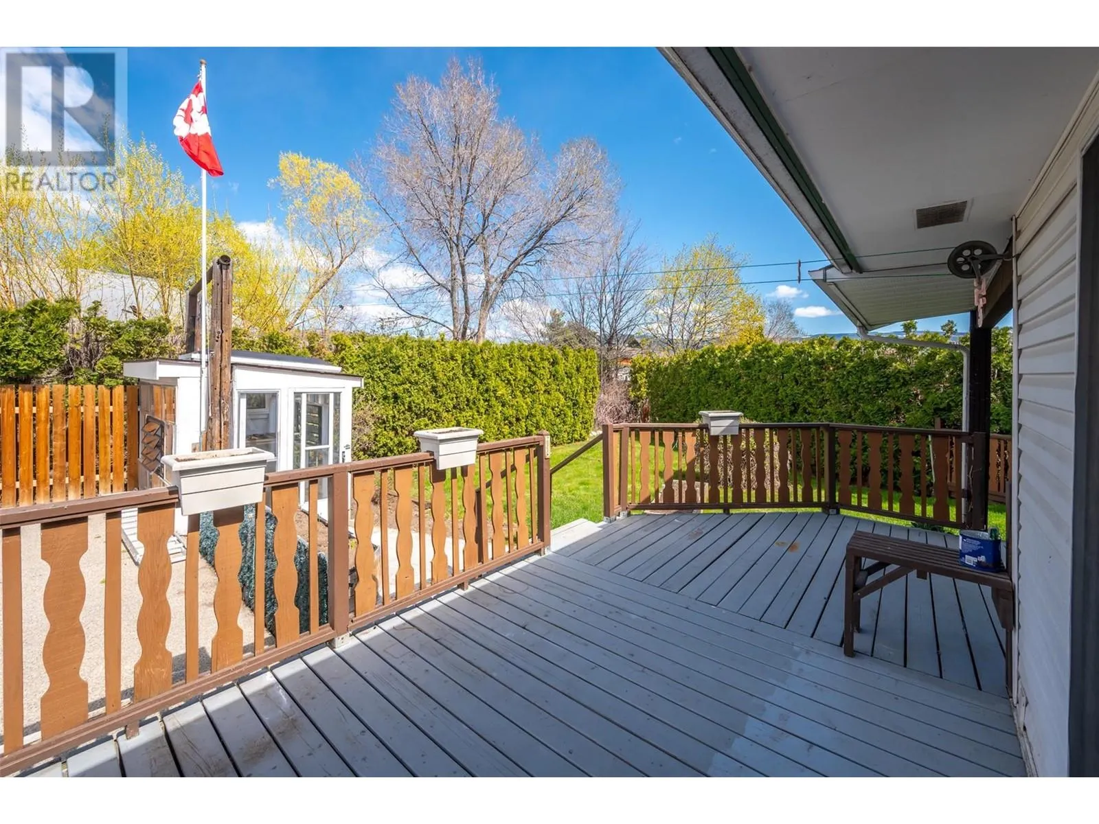 9538 Robson Crescent