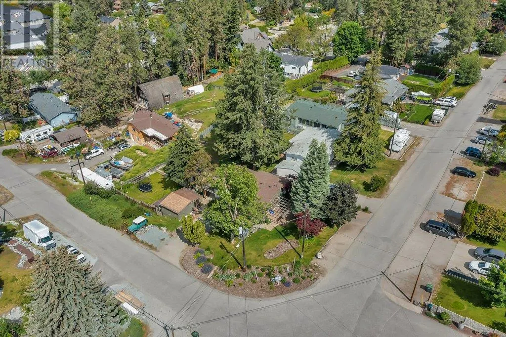 504 Stanley Crescent