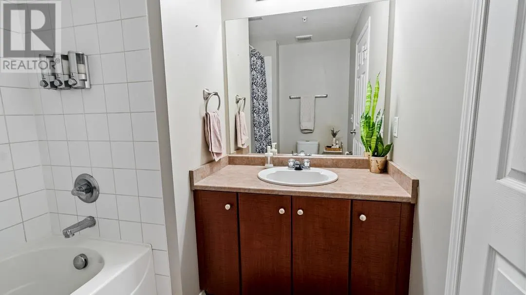1873 Country Club Drive Unit# 2112