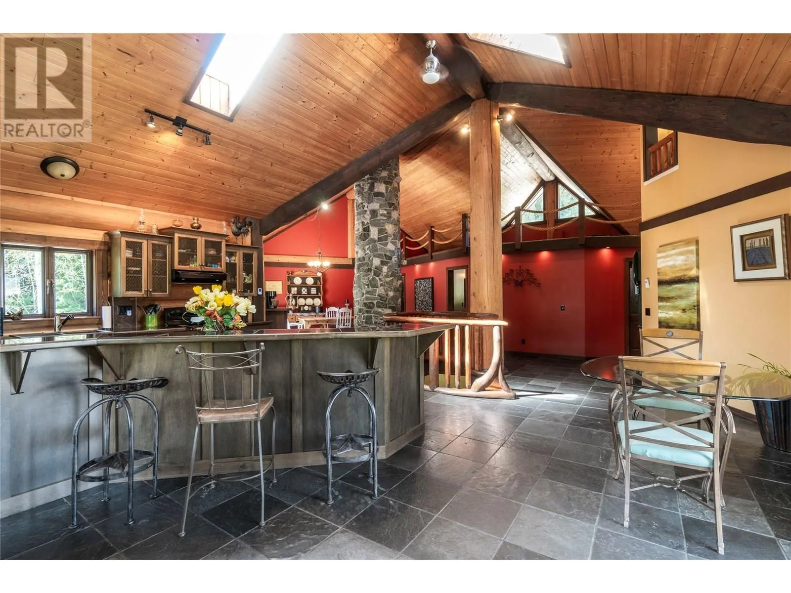 1703 Hillier Road