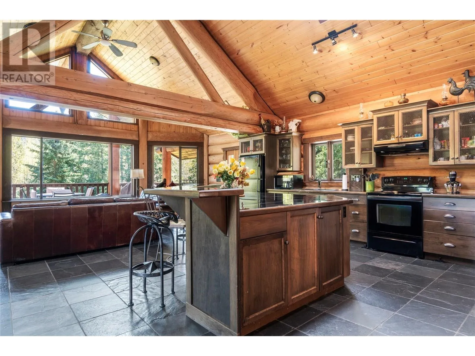 1703 Hillier Road