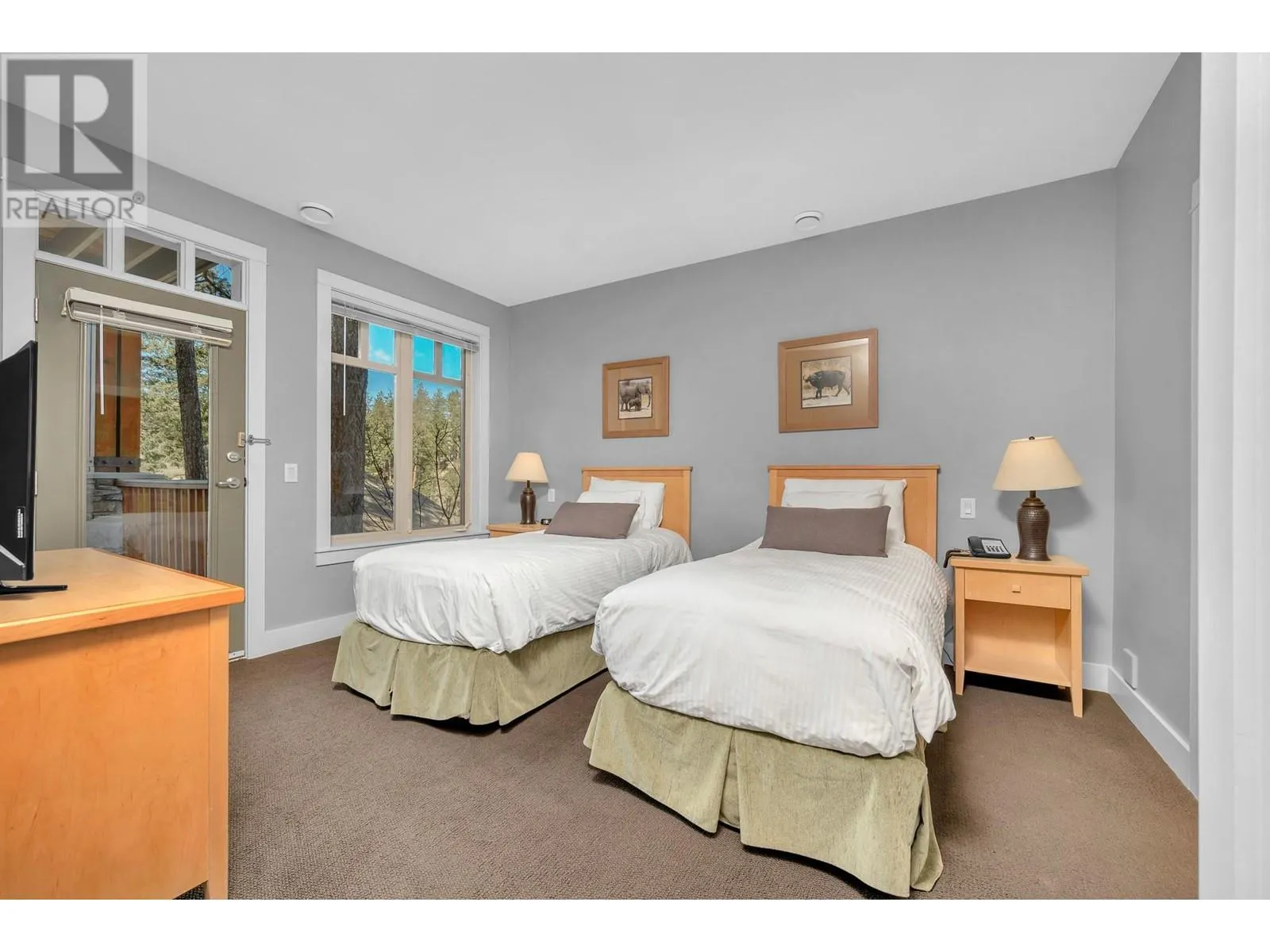 251 Predator Ridge Drive Unit# 14