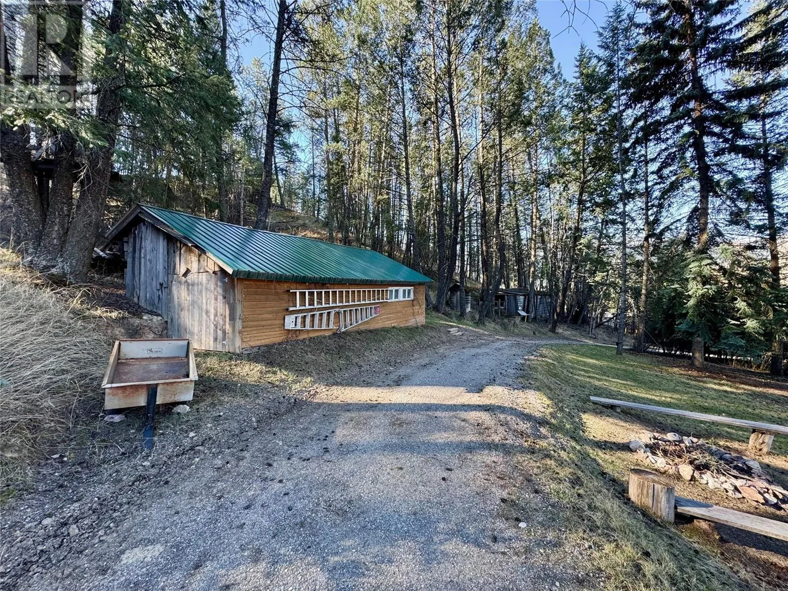 5586 Highway 95