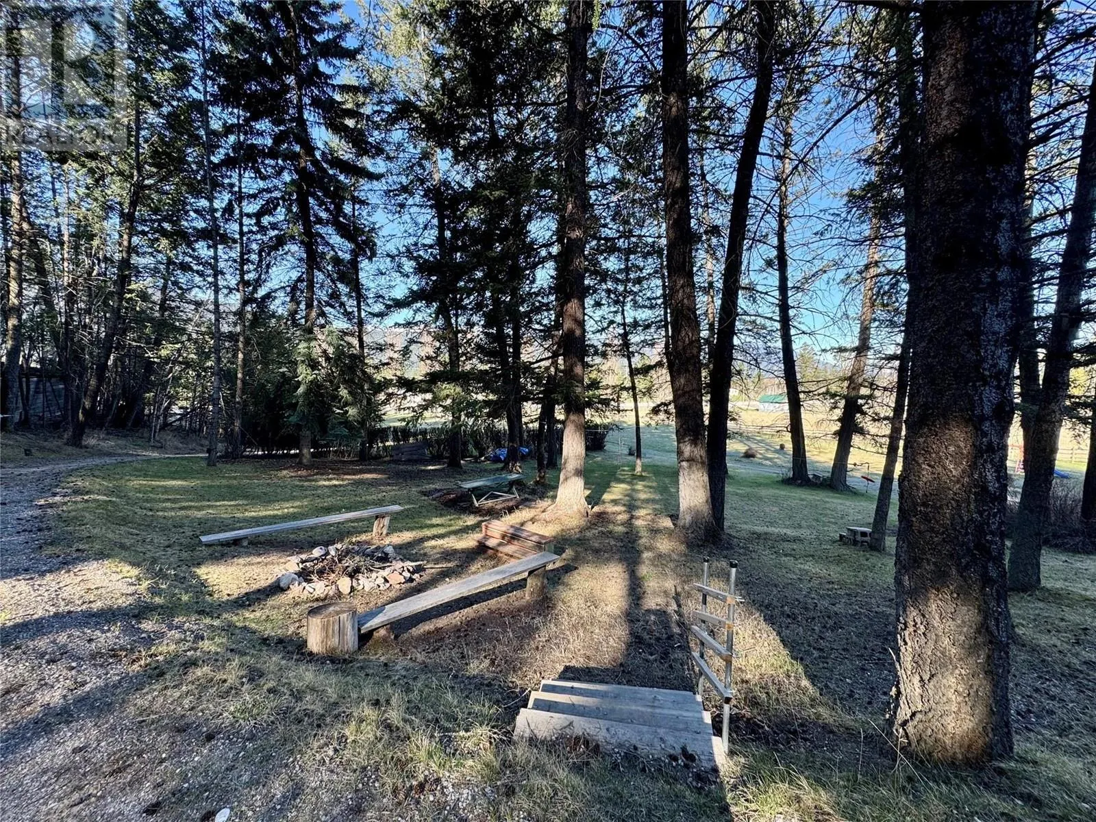 5586 Highway 95