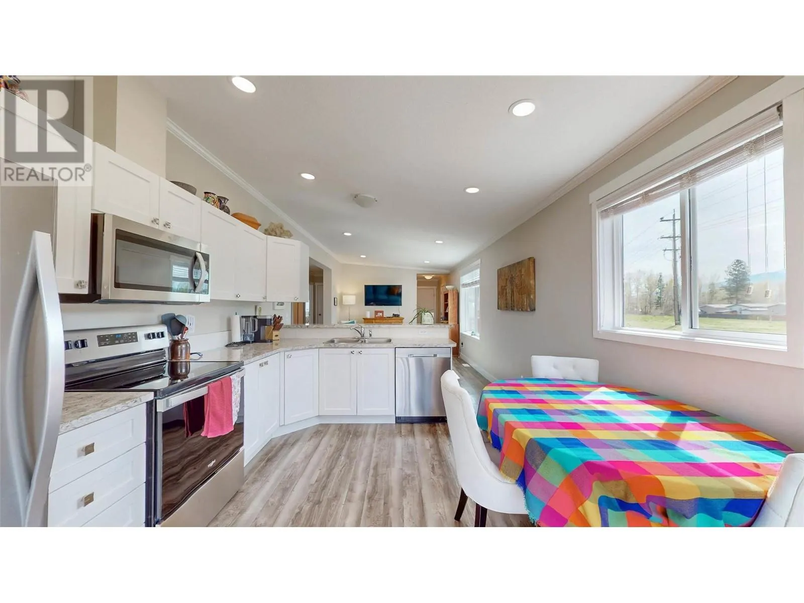 8598 Highway 97 Unit# 97