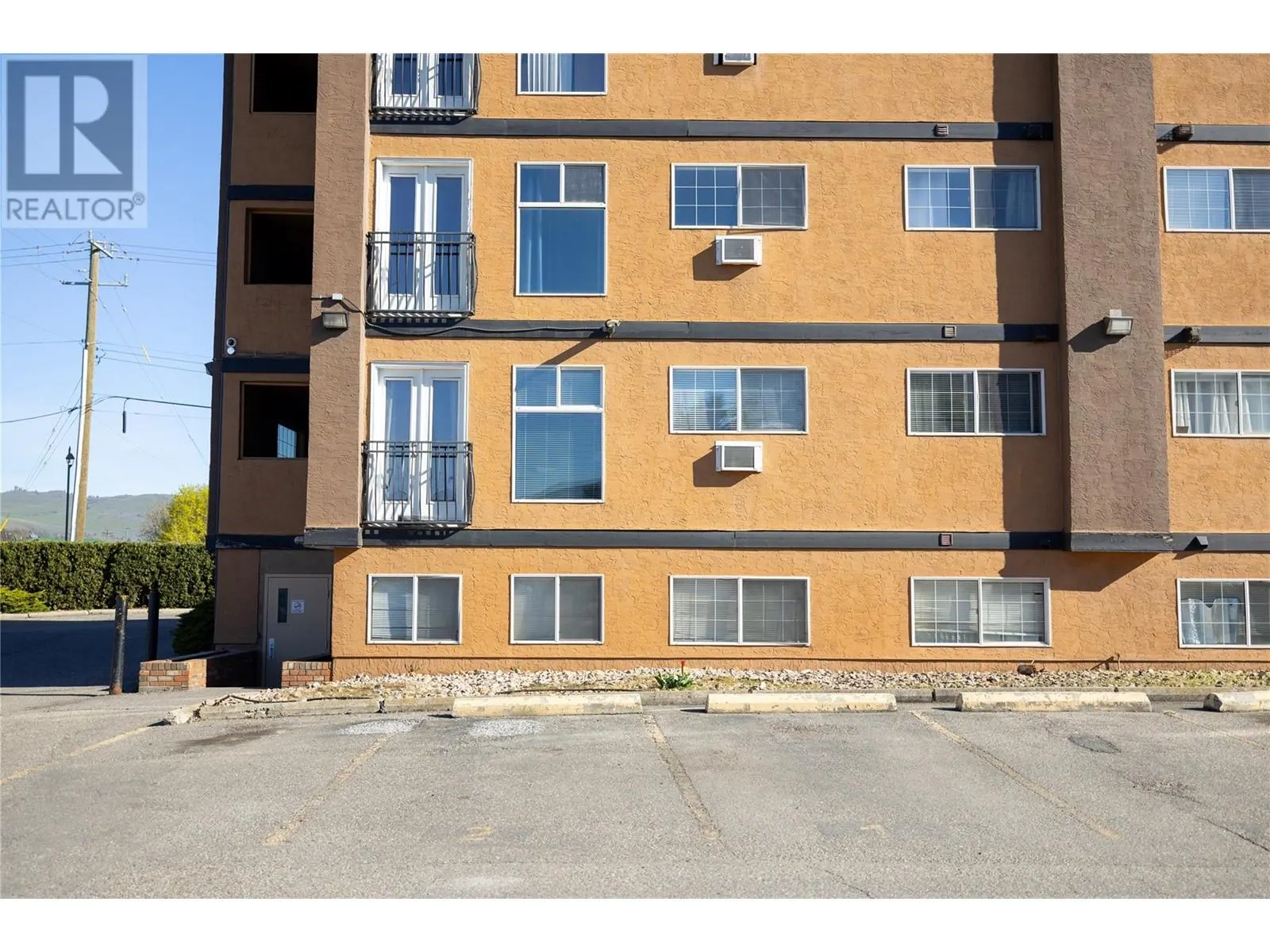 3800 28A Street Unit# 215