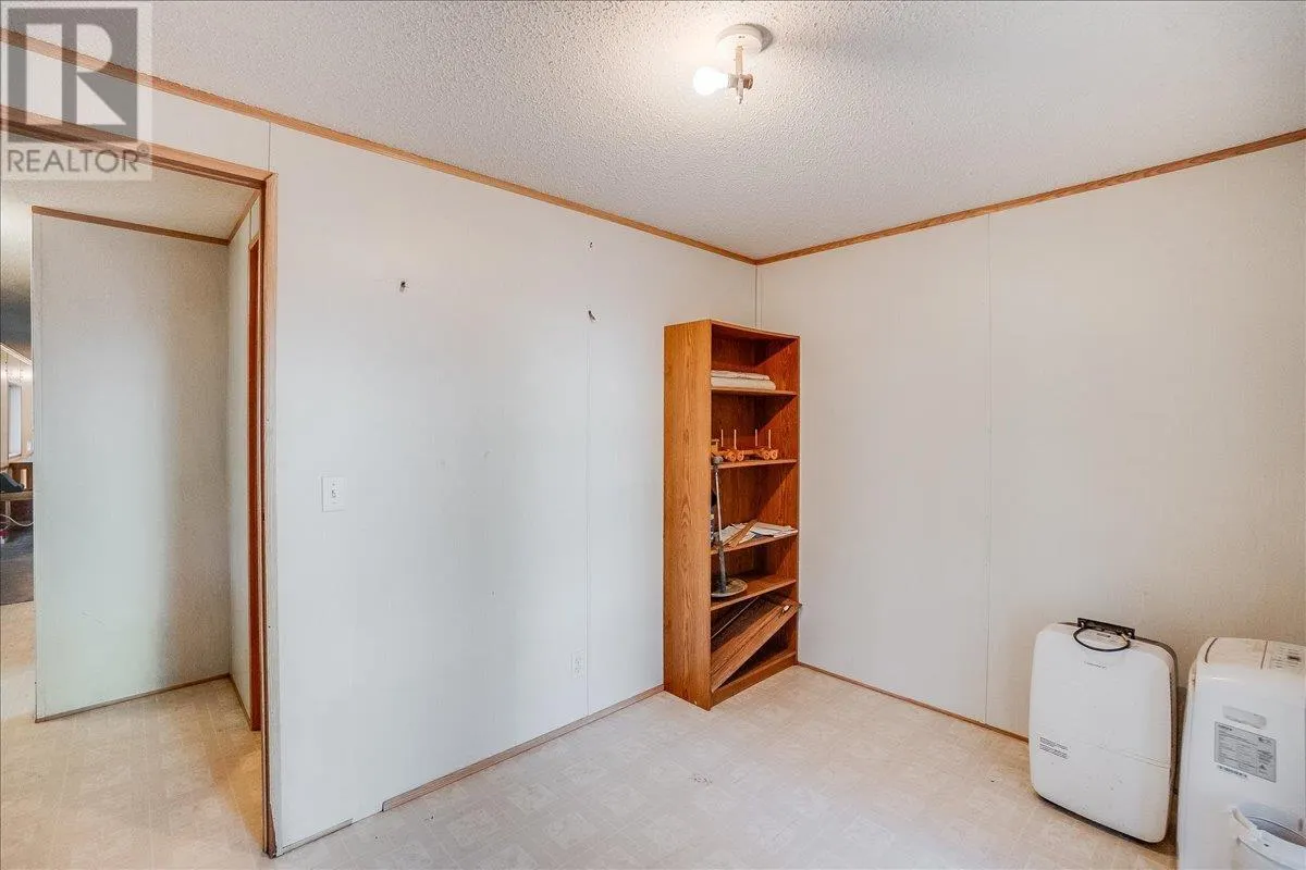 8751 Highway 6