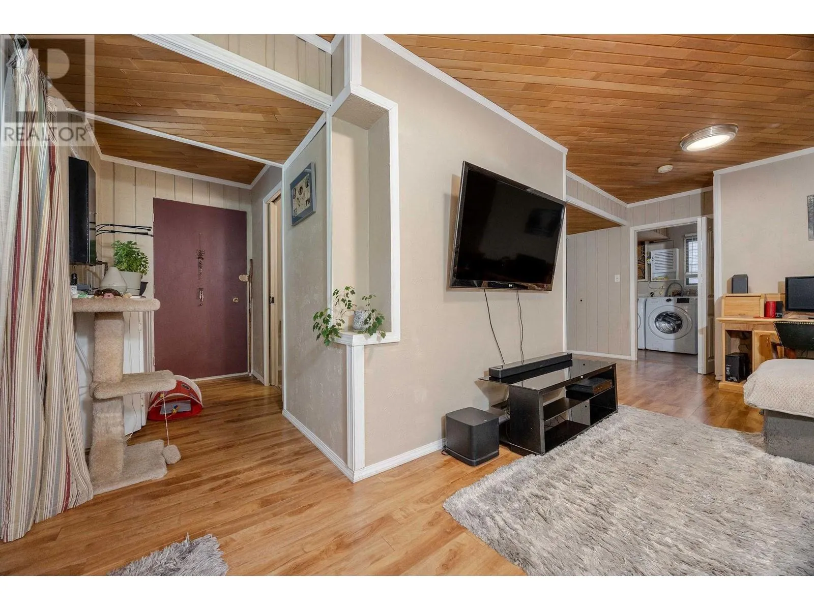 3850 Highland Park Drive