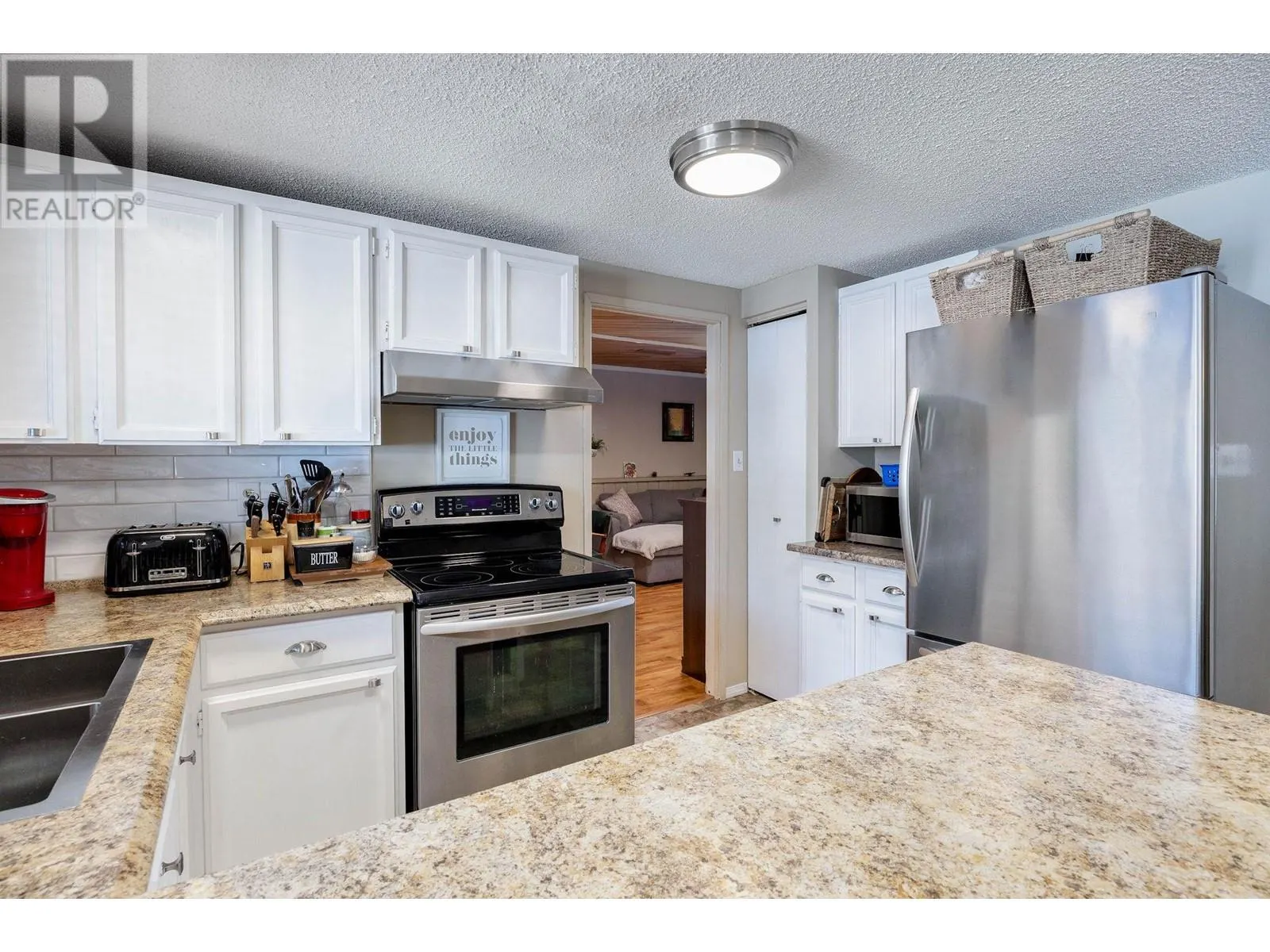 3850 Highland Park Drive