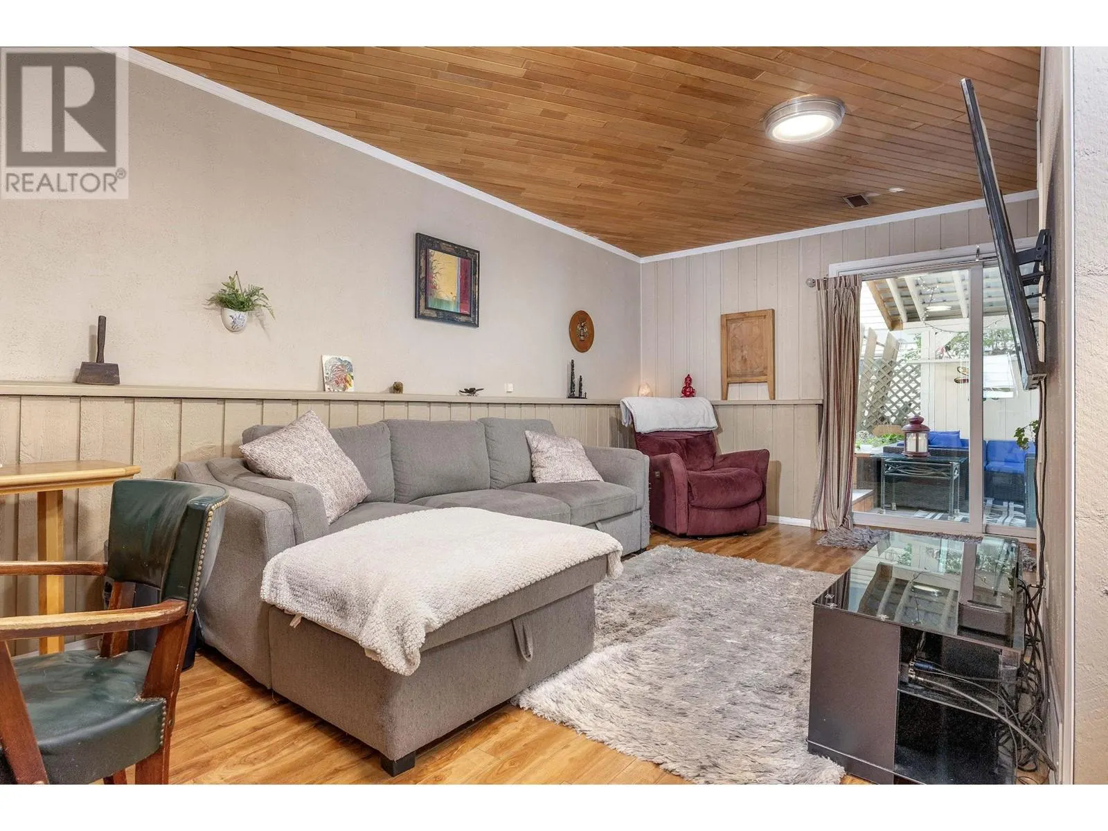 3850 Highland Park Drive