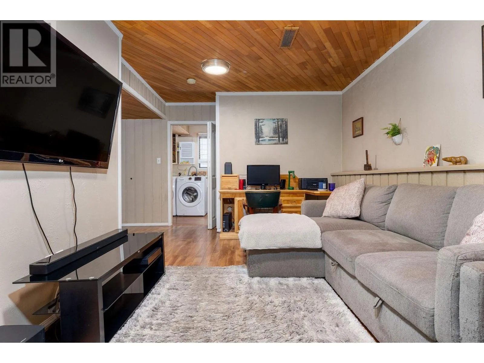 3850 Highland Park Drive