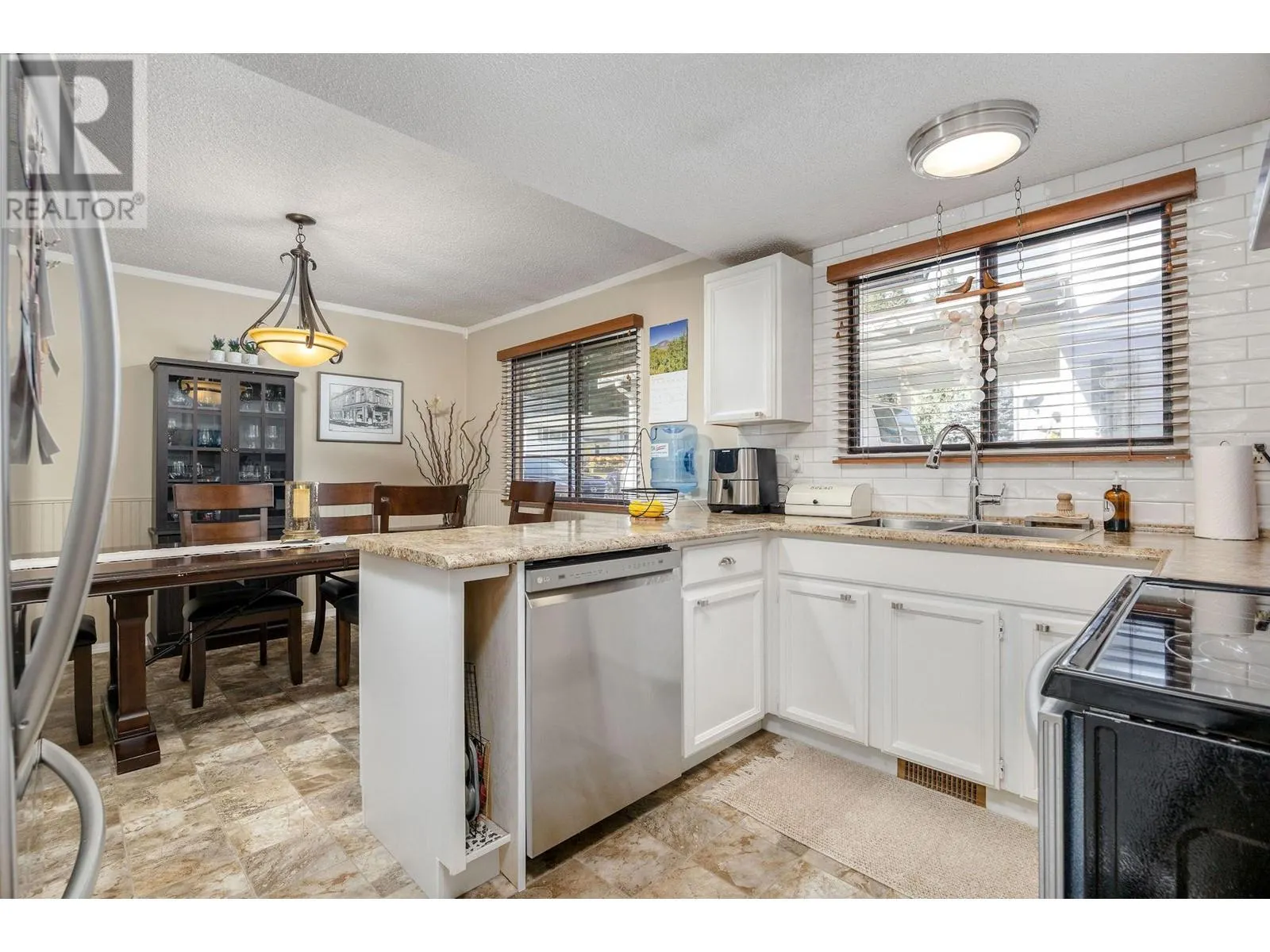 3850 Highland Park Drive