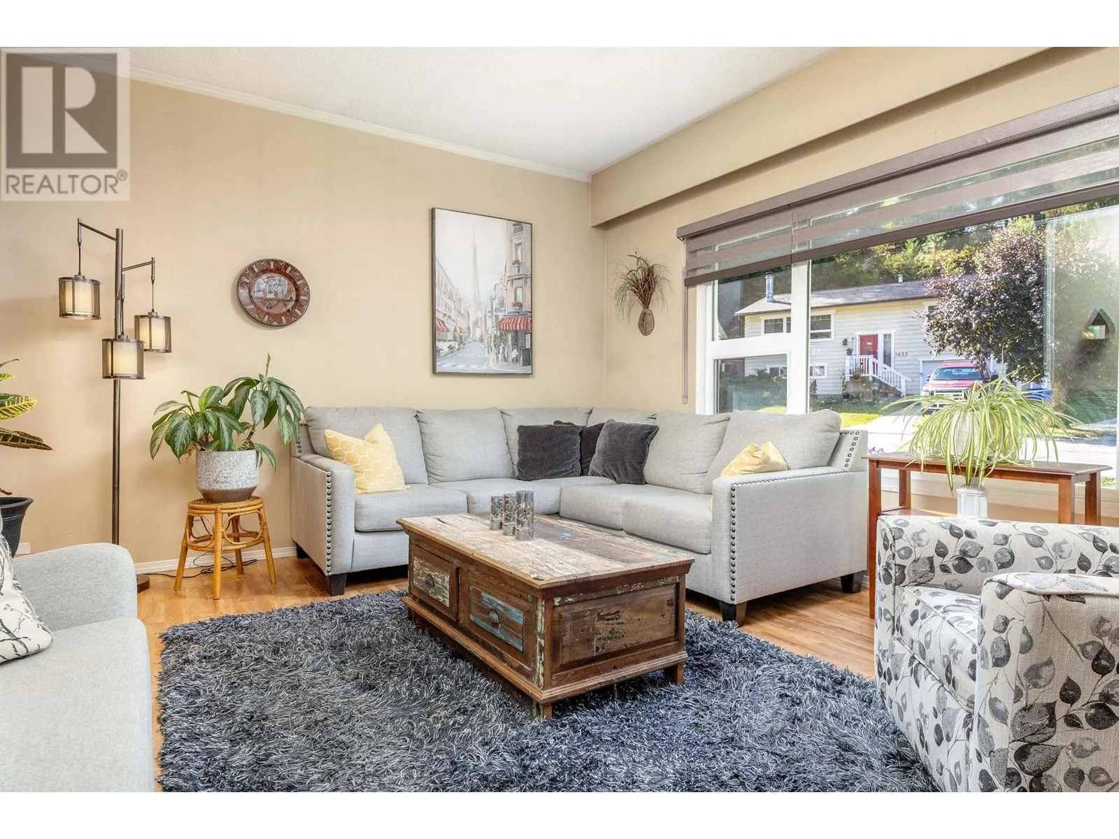 3850 Highland Park Drive