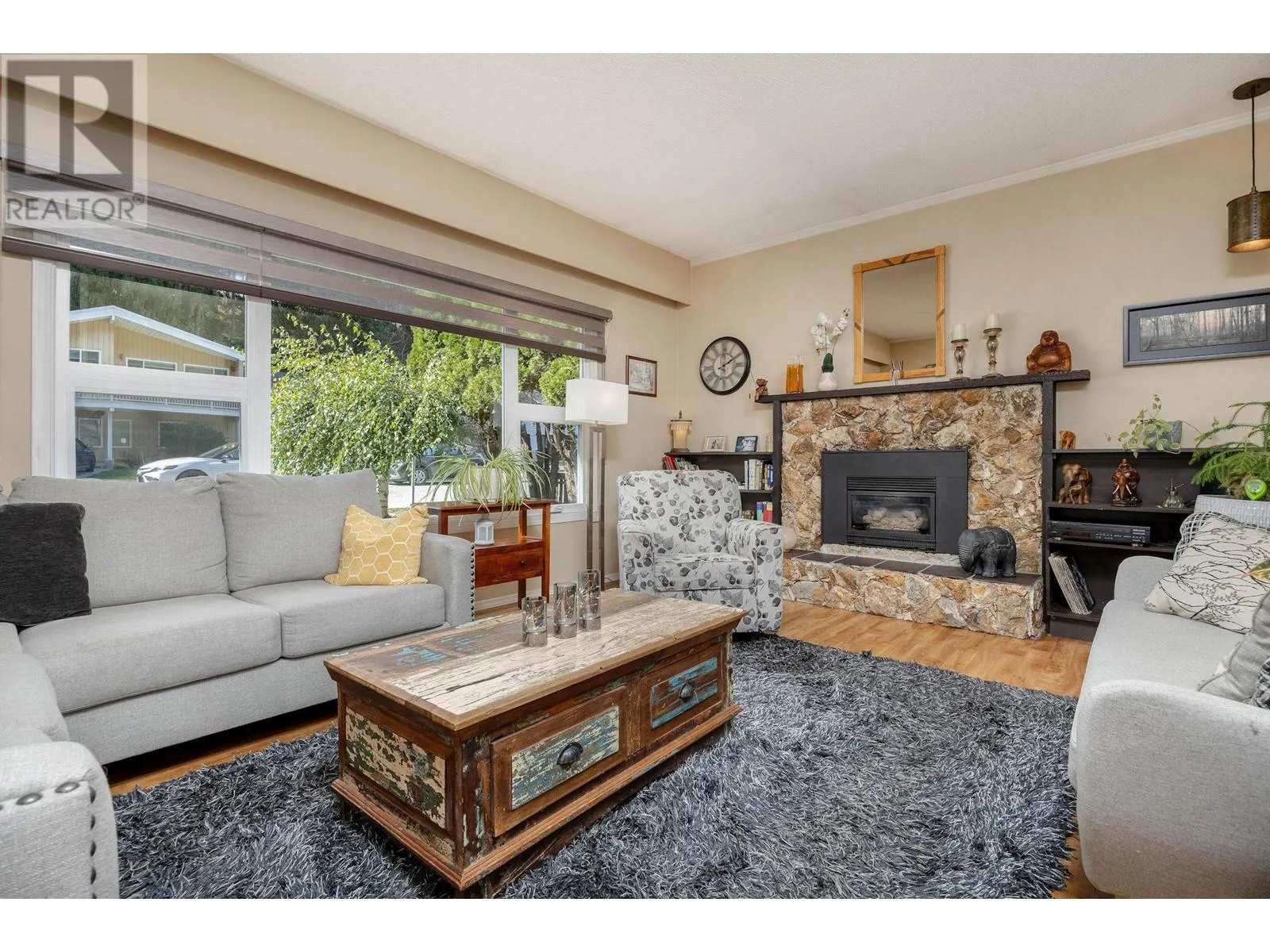 3850 Highland Park Drive