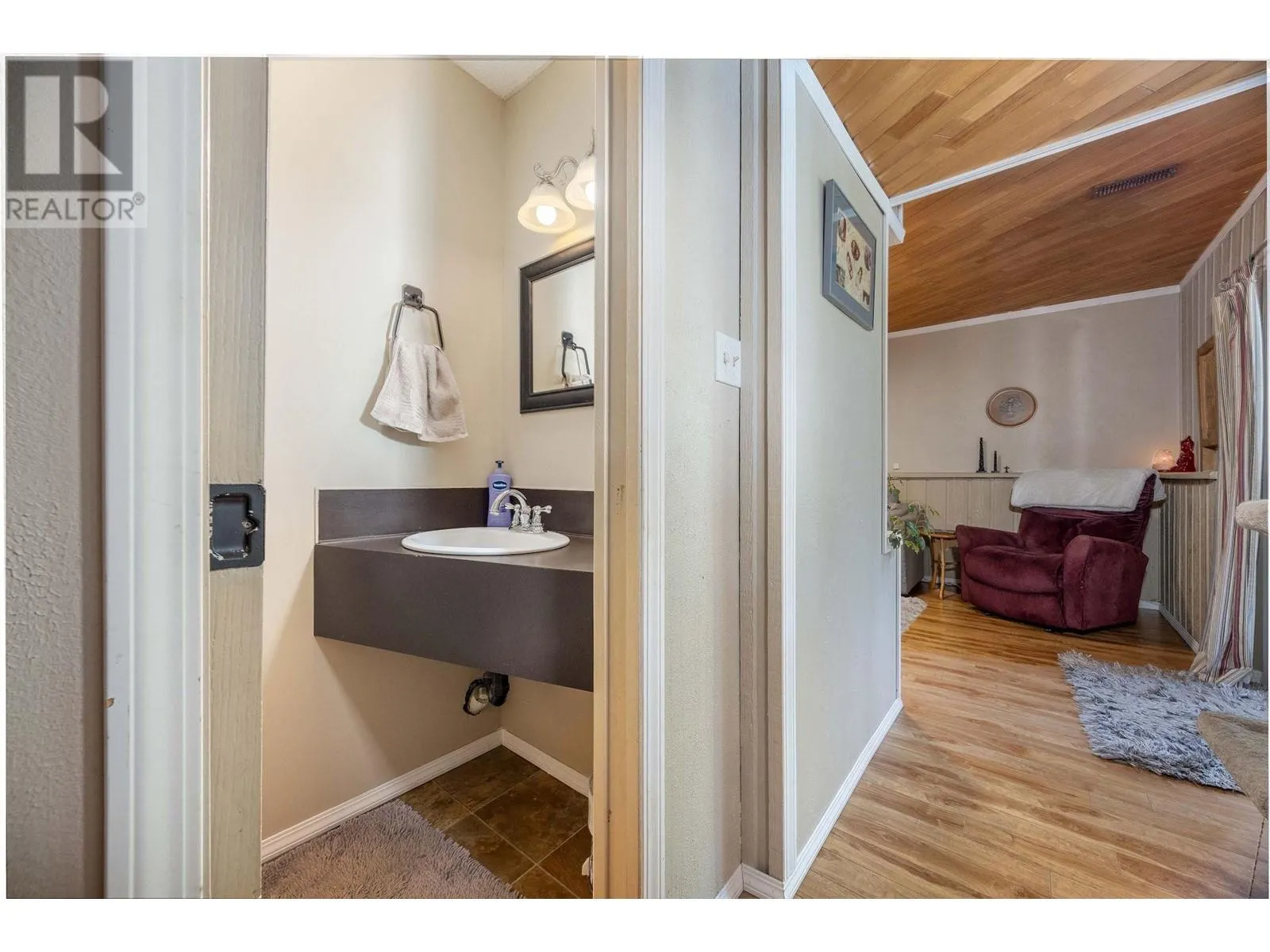 3850 Highland Park Drive