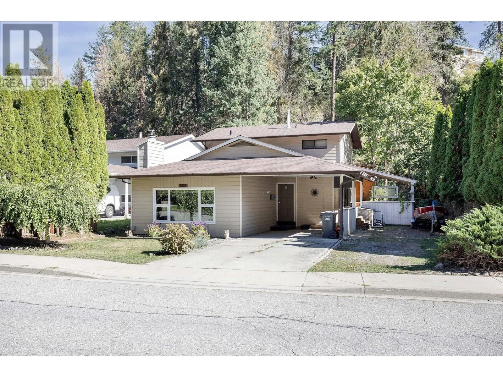 3850 Highland Park Drive