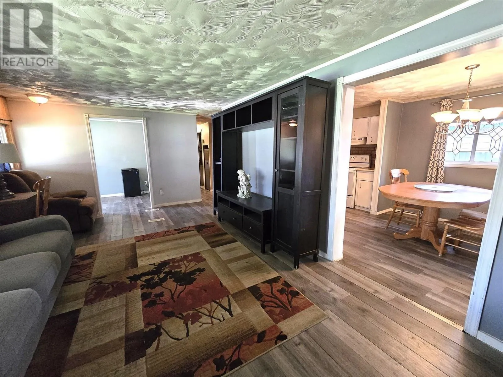 10 Bloom Road
