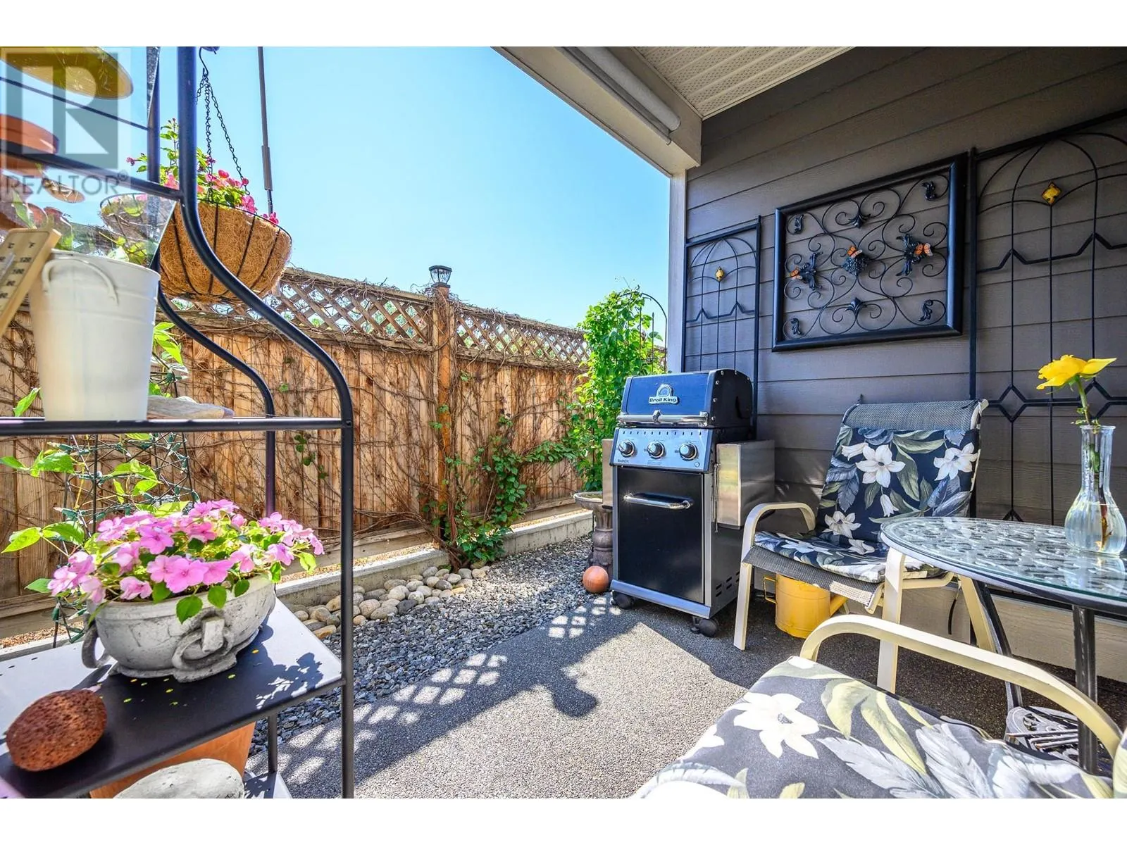 3606 25 Avenue Unit# 101