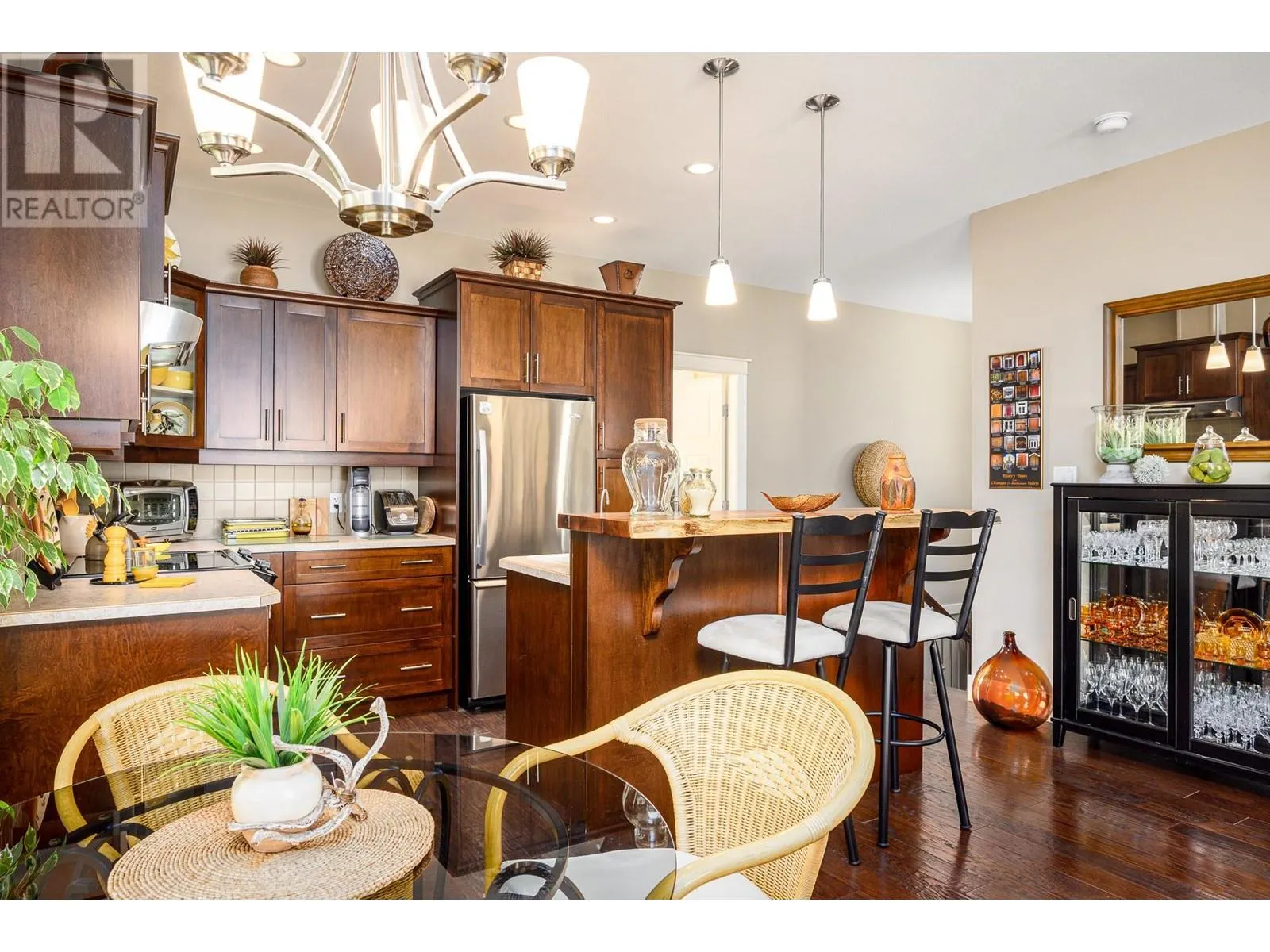 3606 25 Avenue Unit# 101