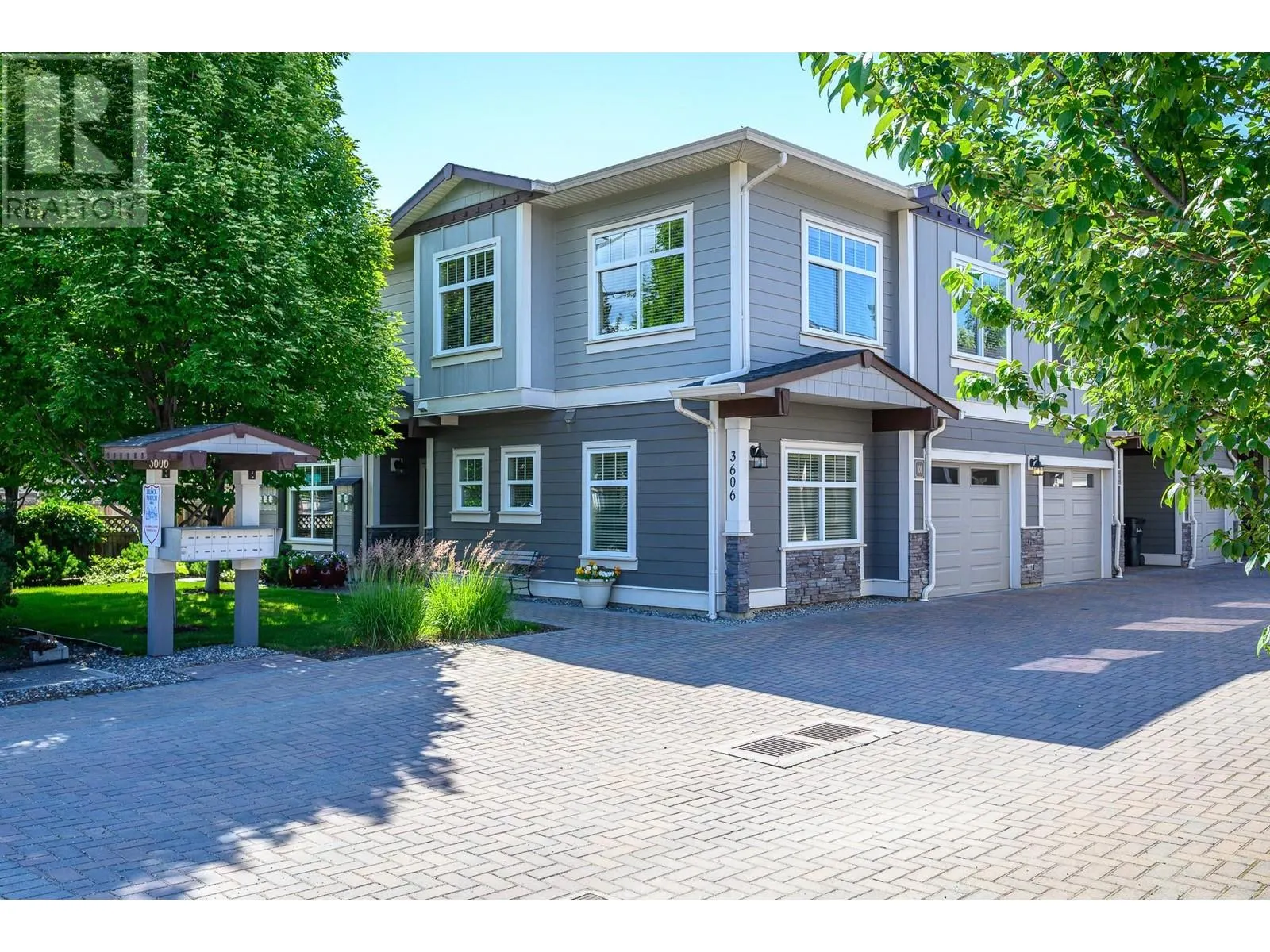 3606 25 Avenue Unit# 101