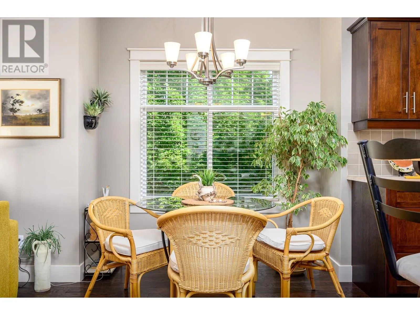 3606 25 Avenue Unit# 101