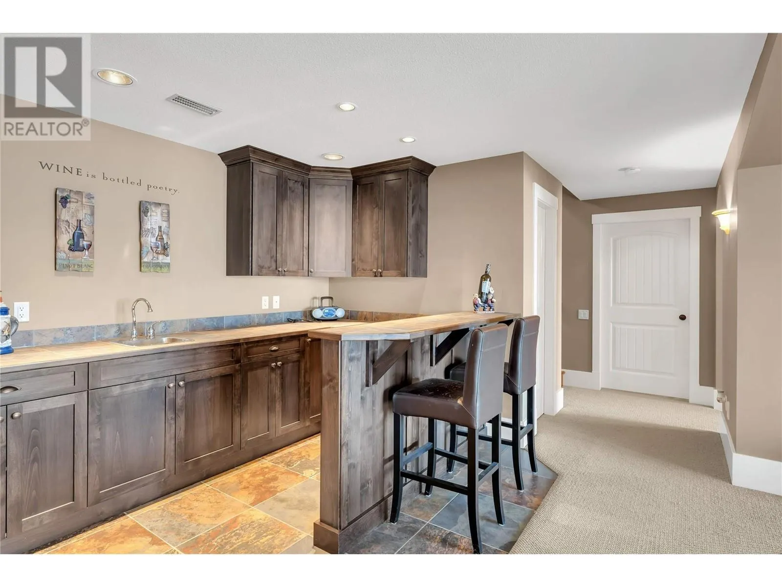 1487 Pinot Gris Drive