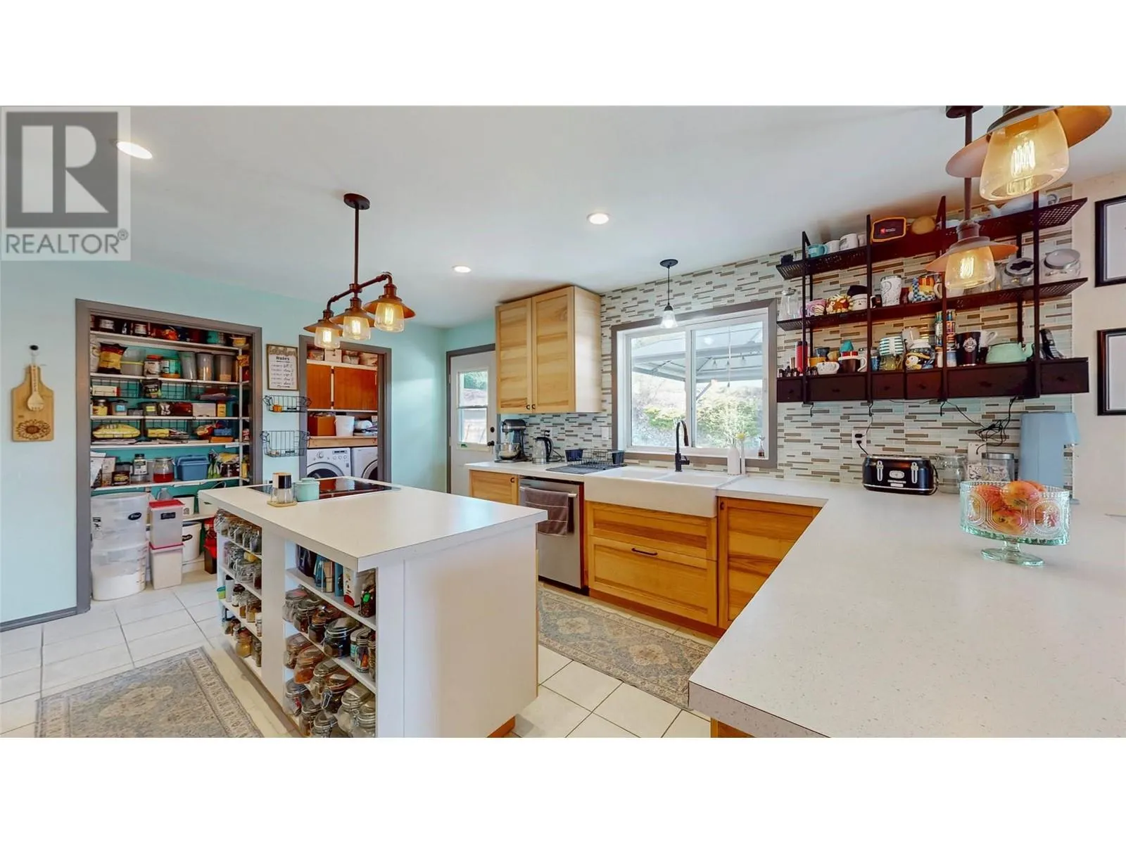 6743 Meadows Drive