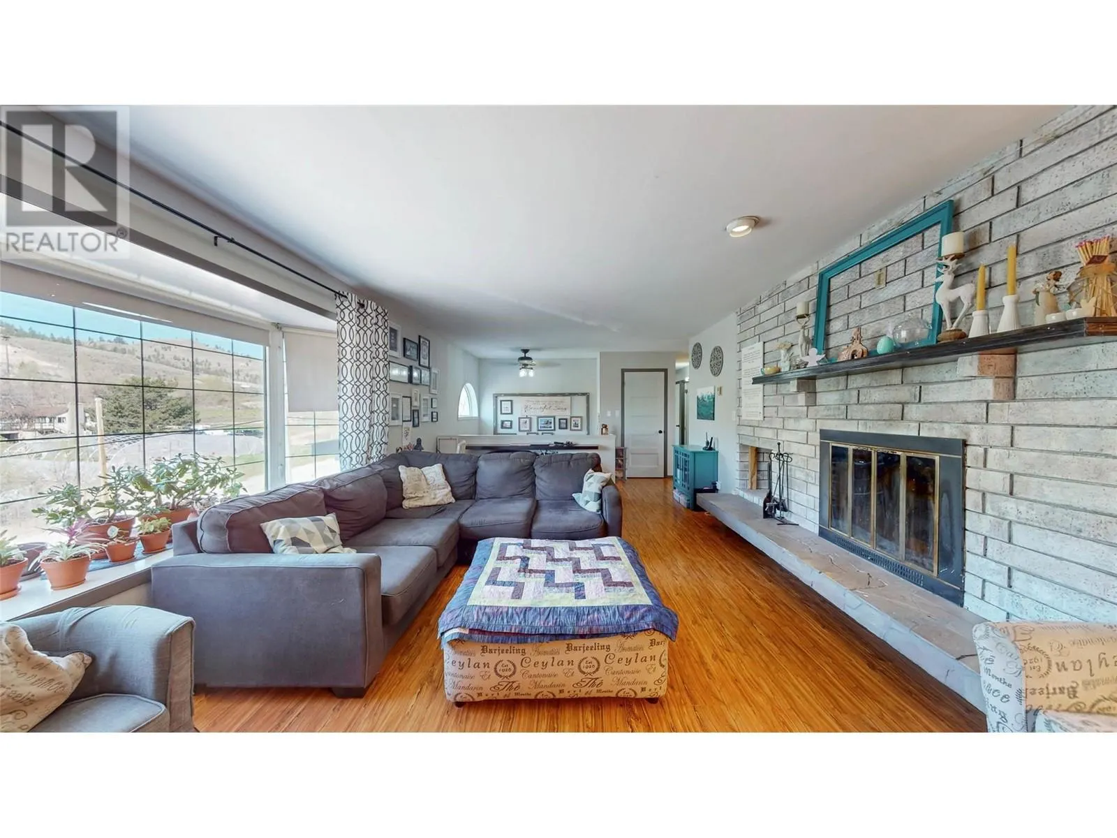 6743 Meadows Drive