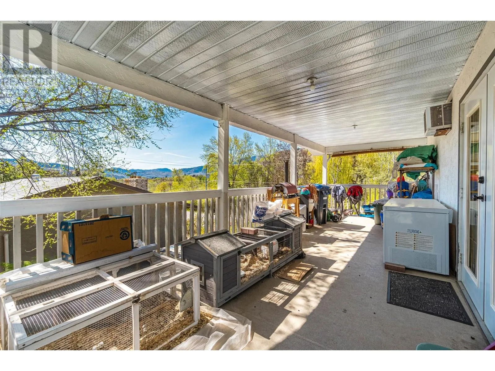 6743 Meadows Drive