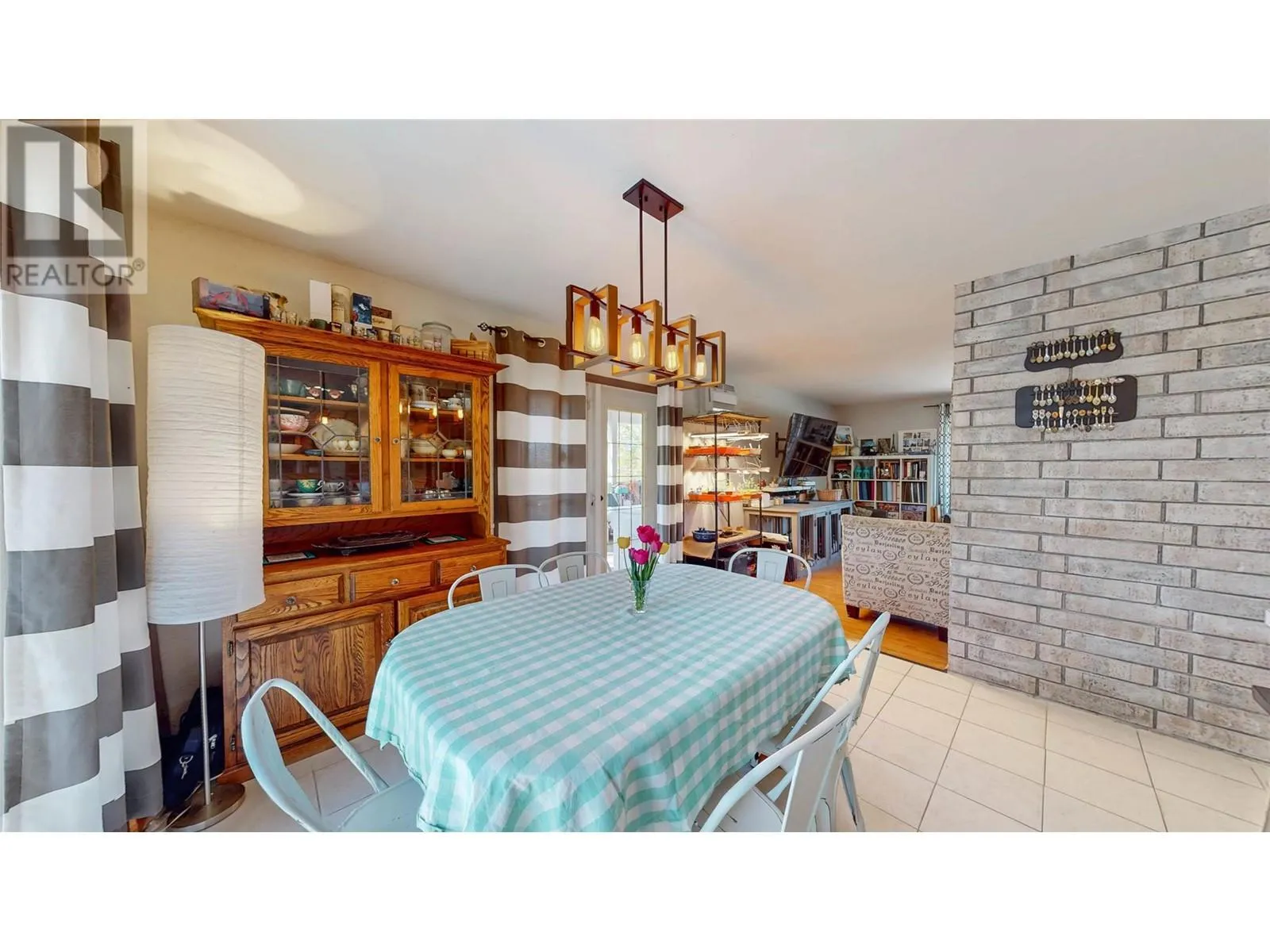 6743 Meadows Drive